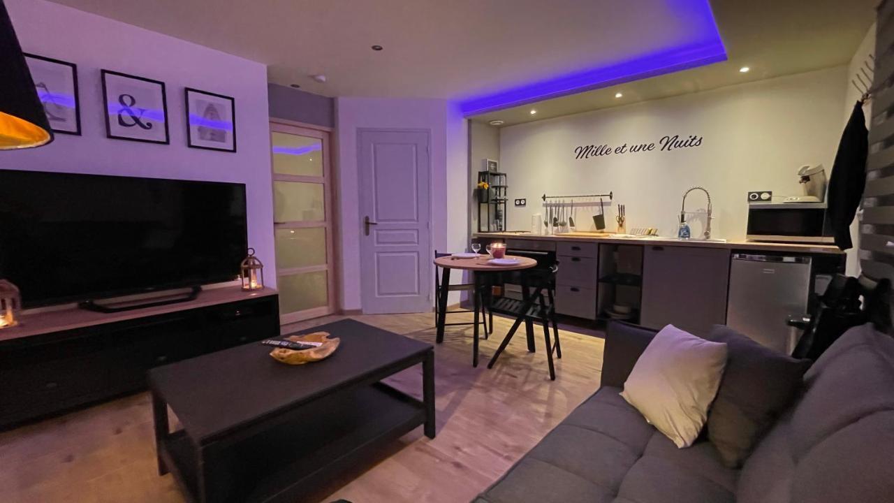 Mille Et Une Nuit, Appartement Classe 3 Etoiles En Rdc Avec Exterieur Et Parking Dole Luaran gambar