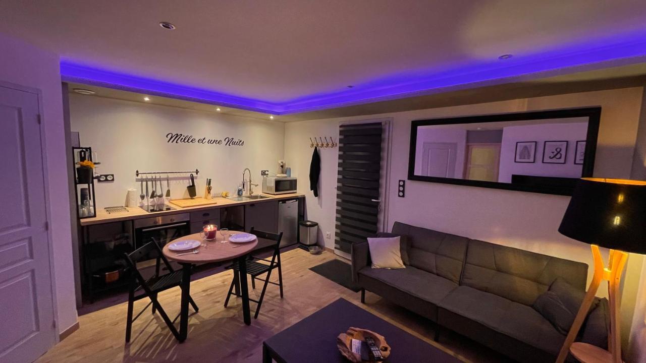Mille Et Une Nuit, Appartement Classe 3 Etoiles En Rdc Avec Exterieur Et Parking Dole Luaran gambar