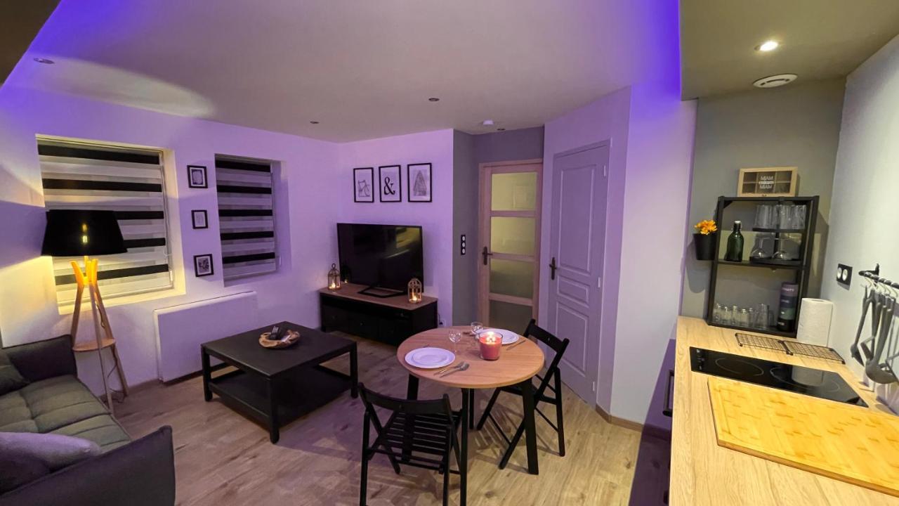 Mille Et Une Nuit, Appartement Classe 3 Etoiles En Rdc Avec Exterieur Et Parking Dole Luaran gambar